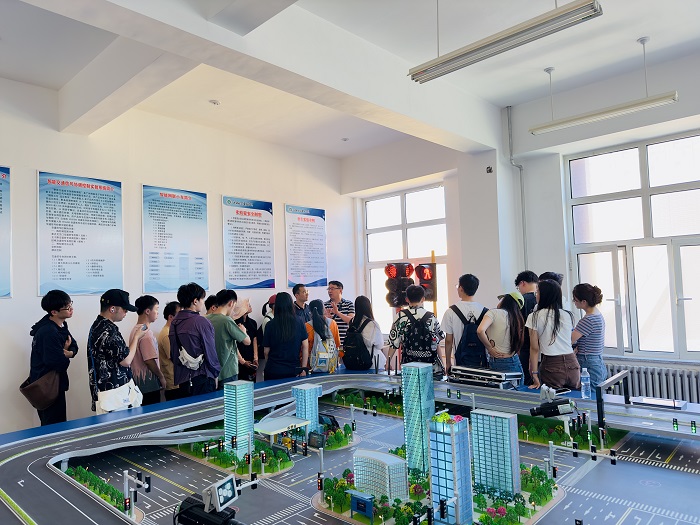 图片4.jpg 图片4.jpg