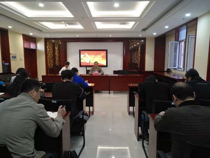 兰耀东同志做开班动员讲话.jpg 兰耀东同志做开班动员讲话.jpg